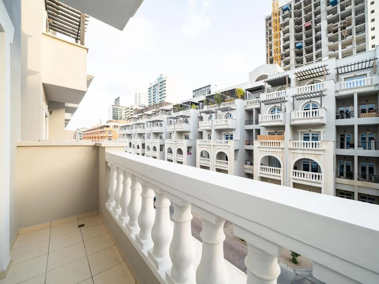 Bright 1 Bedroom Serene Getaway In Jvc 迪拜 阿拉伯联合酋长国