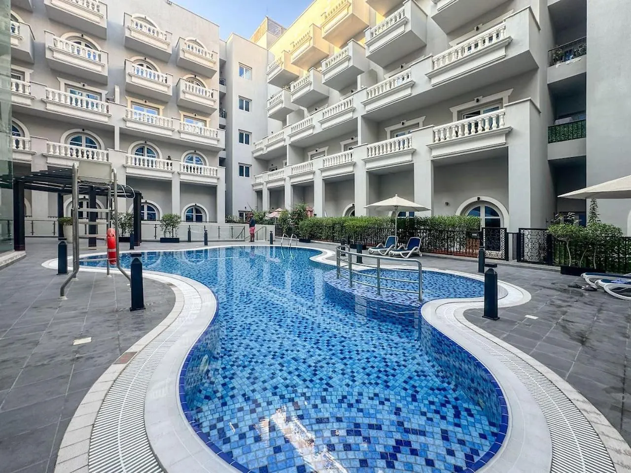 Bright 1 Bedroom Serene Getaway In Jvc 迪拜